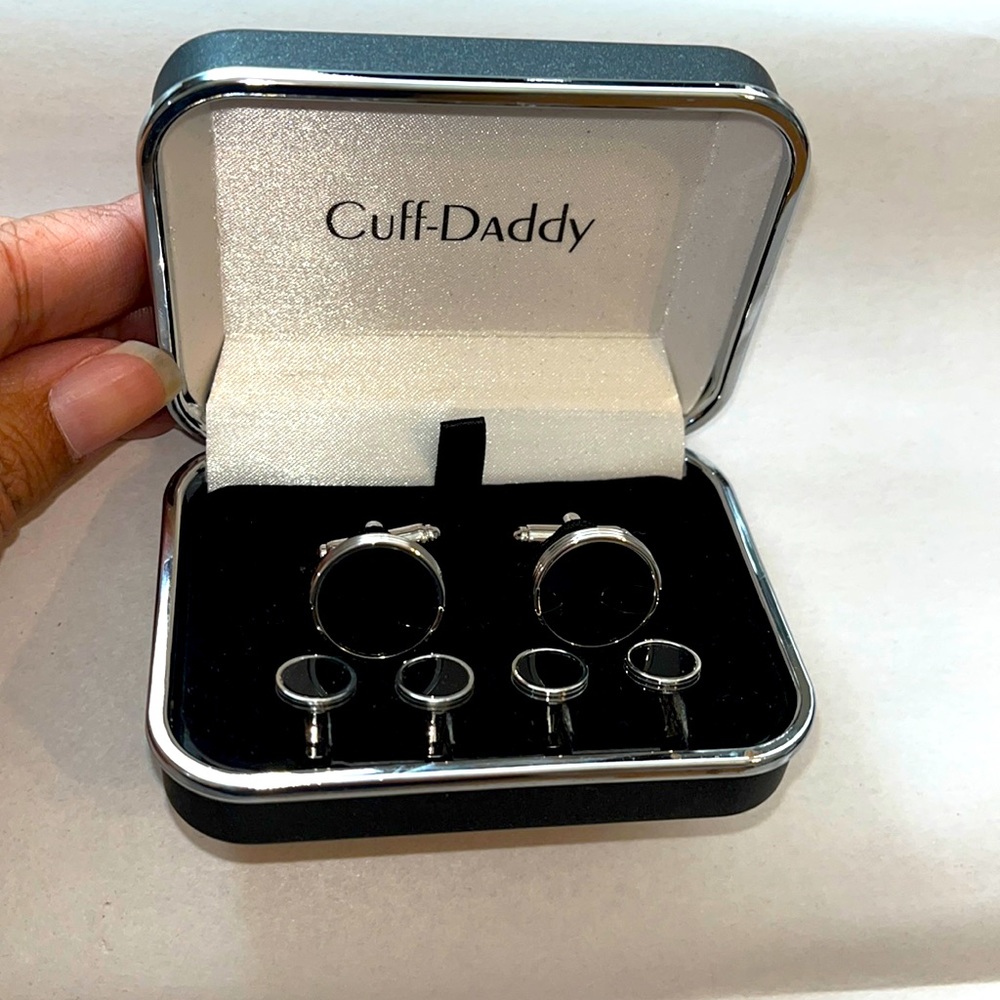 Black and silver Cuff Daddy Cuff links